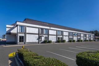 Days Inn & Suites by Wyndham Fort Bragg/Cross Creek Mall - Fayetteville - 8