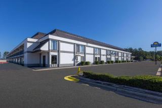 Days Inn & Suites by Wyndham Fort Bragg/Cross Creek Mall - Fayetteville - 7