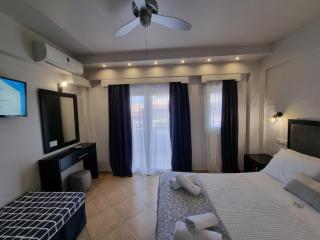 GreenHill Holiday Suites - Sarti - 3