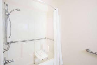 Super 8 by Wyndham Yuma - 4