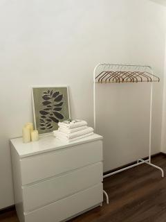 Spacious 3-bedroom modern apartment - newly furnished - Bratislava - 8