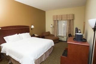 Hampton Inn Oneonta - 2