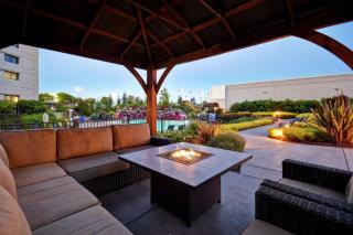 DoubleTree by Hilton Pleasanton at The Club - Pleasanton - 3