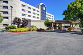 DoubleTree by Hilton Pleasanton at The Club - Pleasanton - 1