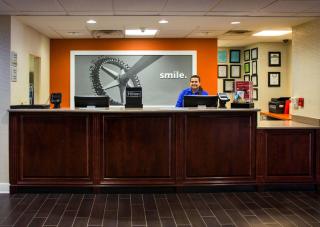 Hampton Inn & Suites Valdosta/Conference Center - Valdosta - 0