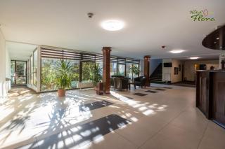 Hotel Flora - 8
