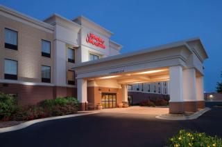Hampton Inn & Suites Chicago/Saint Charles - Saint Charles - 0