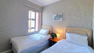 Lagoon & Ocean View Retreat - Jeffreys Bay - 7