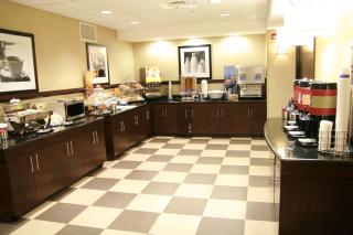 Hampton Inn Topeka - Topeka - 2