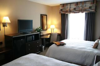 Hampton Inn Topeka - 5