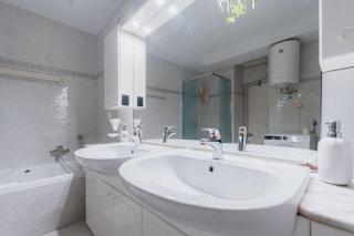 Spacious 3BR Apartment 5th floor - 8
