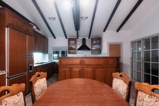 Spacious 3BR Apartment 5th floor - 5