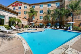 Hilton Garden Inn San Bernardino - San Bernardino - 4