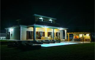 Villa Raviola - 2