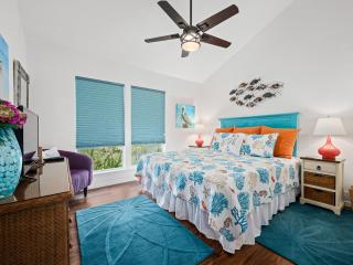 Beautiful Bay View Condo - 2