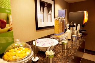 Hampton Inn & Suites by Hilton Seattle/Kent - Kent - 5