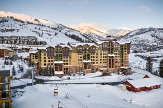 Grand Summit Hotel - Canyons Village, a RockResort - 2
