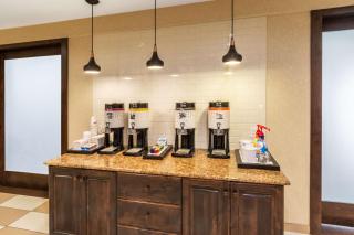 Hampton Inn Laramie - Laramie - 2