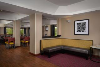 Hampton Inn Shelbyville - Shelbyville - 6