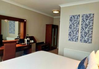 Flannery's Hotel - Galway - 1
