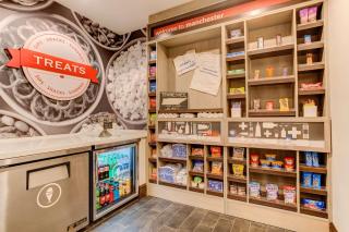 Hampton Inn & Suites Manchester, TN - 4