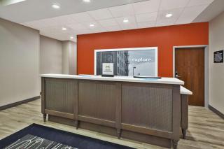 Hampton Inn by Hilton Detroit Dearborn, MI - 7