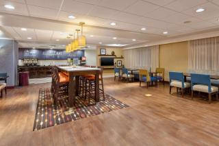 Hampton Inn Waterbury - Waterbury - 7