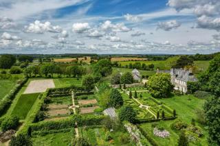 Chambres d'hôtes La Massonnière avec grand jardin - idéal familles, groupes et séjour nature - Sarthe - 9
