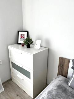 Apartment Solidarności, Metro, Wi-Fi, TV, YouTube - by HIK Apartments - Varsavia - 8