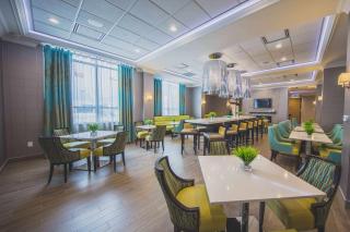 Hampton Inn & Suites by Hilton Bolton - Bolton - 1