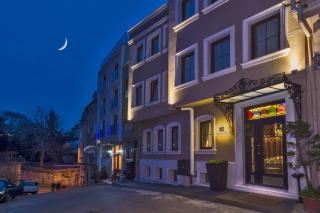 Four Doors Hotel - 9