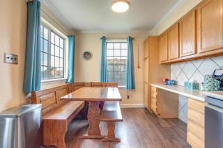 11 Mi to Denver Pet-Friendly Home in Thornton! - 4