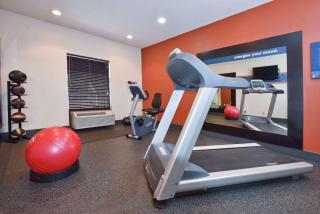 Hampton Inn Madison - Madison - 3