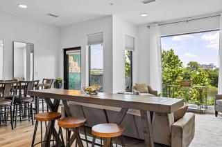 River View, Balcony, Germantown, Central, Elevator - Nashville - 2