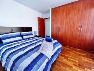 Vista a las montañas y Calefaccion cerca de teleferico y U Catolica - 4