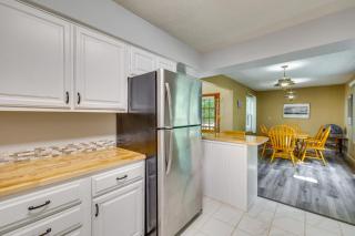 Ozark Mountain View Retreat with Hot Tub! - Holiday Island - 2