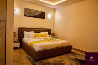 Beverly Hills Kumasi - 7