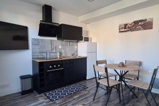 Le Petit Hérisson joli logement au rez-de-jardin à Les Herbiers - 2