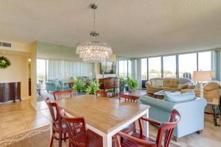 Treasure Island Resort Condo with Beach Access! - St Pete Beach - 9