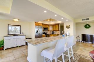Treasure Island Resort Condo with Beach Access! - St Pete Beach - 1