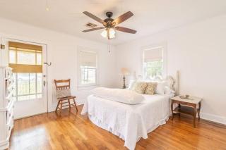 Ella's Vintage Cottage near Cajun field - Lafayette - 2