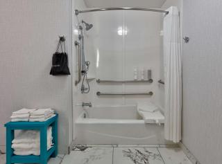 Hampton Inn Norfolk - Norfolk - 3