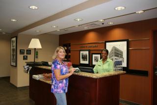 Hampton Inn & Suites West Point - West Point - 9