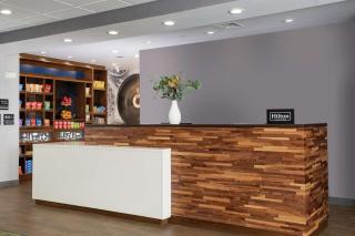 Hampton Inn & Suites Pittsburgh New Stanton PA - New Stanton - 9