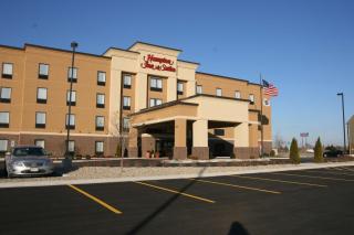 Hampton Inn and Suites Peru - 0
