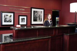 Hampton Inn Milan - Milan - 8