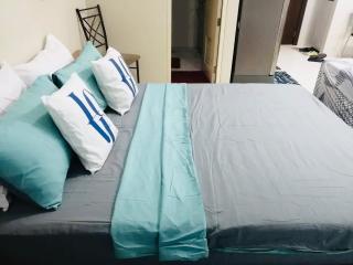 One Palm Tree Villas Condominium - Studio 5th FL with Balcony - Across Terminal 3 Airport - Manila - 5