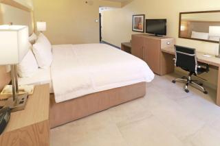 Hampton Inn Monterrey-Airport - 5