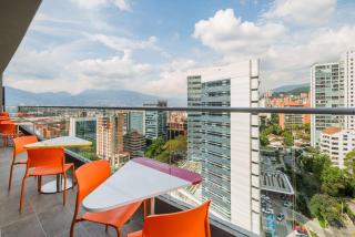 Hampton by Hilton Medellin - 8