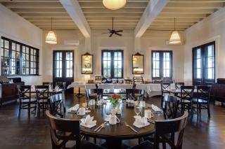 Mahogany Bay Resort and Beach Club, Curio Collection - 4
